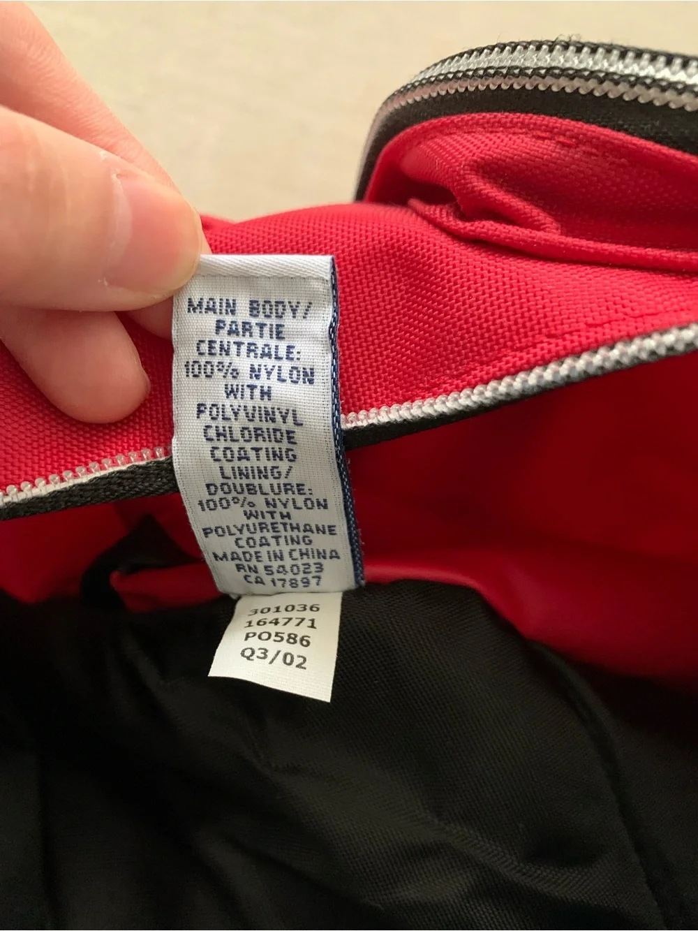 NEW & RARE Y2K Old Navy Red and Black Shoulder Bag for Men